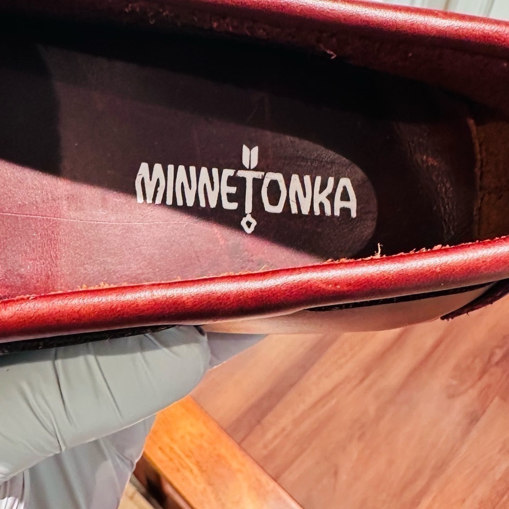 Winnetonka Leather Driving Moccasins. - Picture 5 of 14